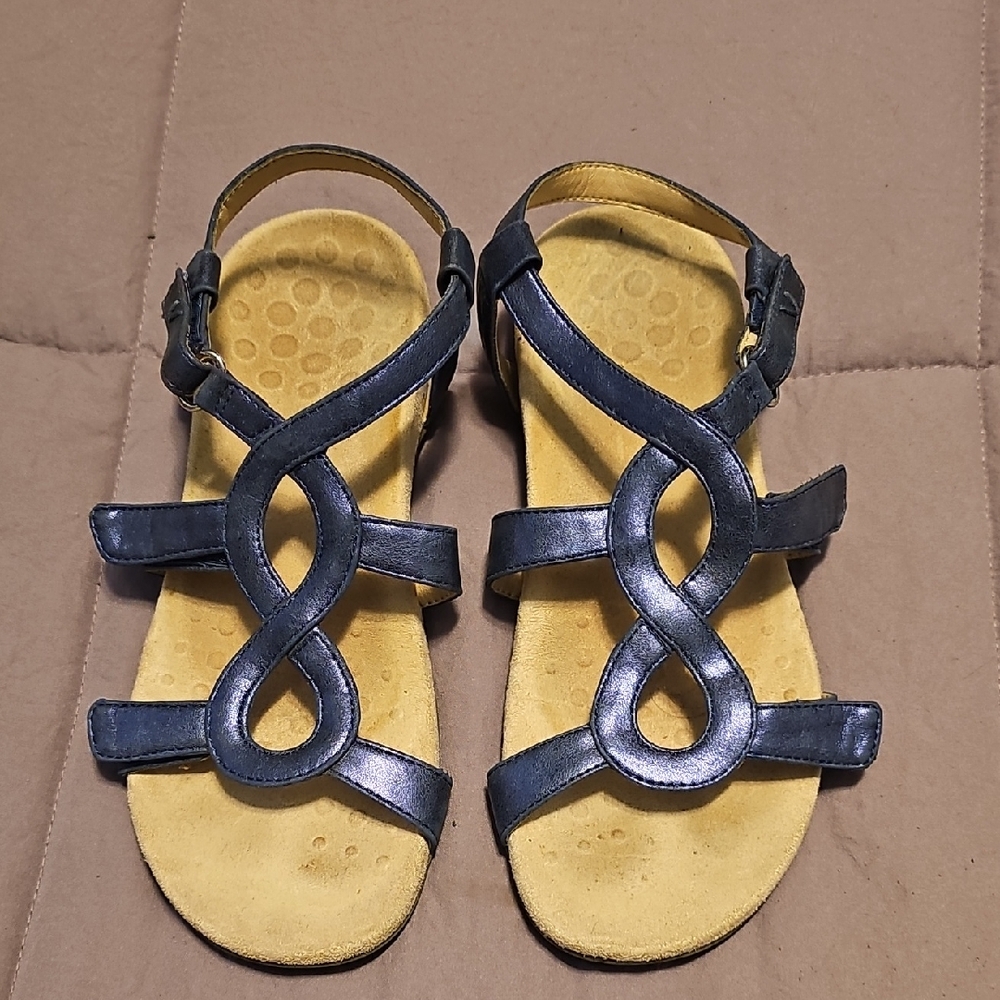 Vionic Iridescent Purple Strappy Sandals